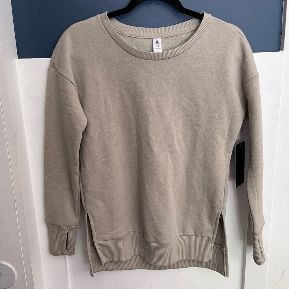 90 Degree By Reflex Women's Abbey Stone Crewneck Lux Fleece Slit Hem